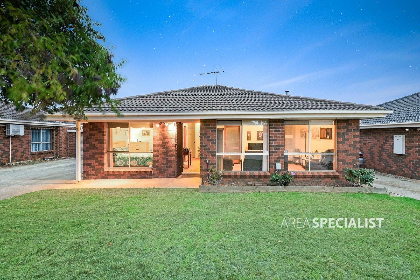 2/15 O'Neills Road, Melton VIC 3337, Image 0