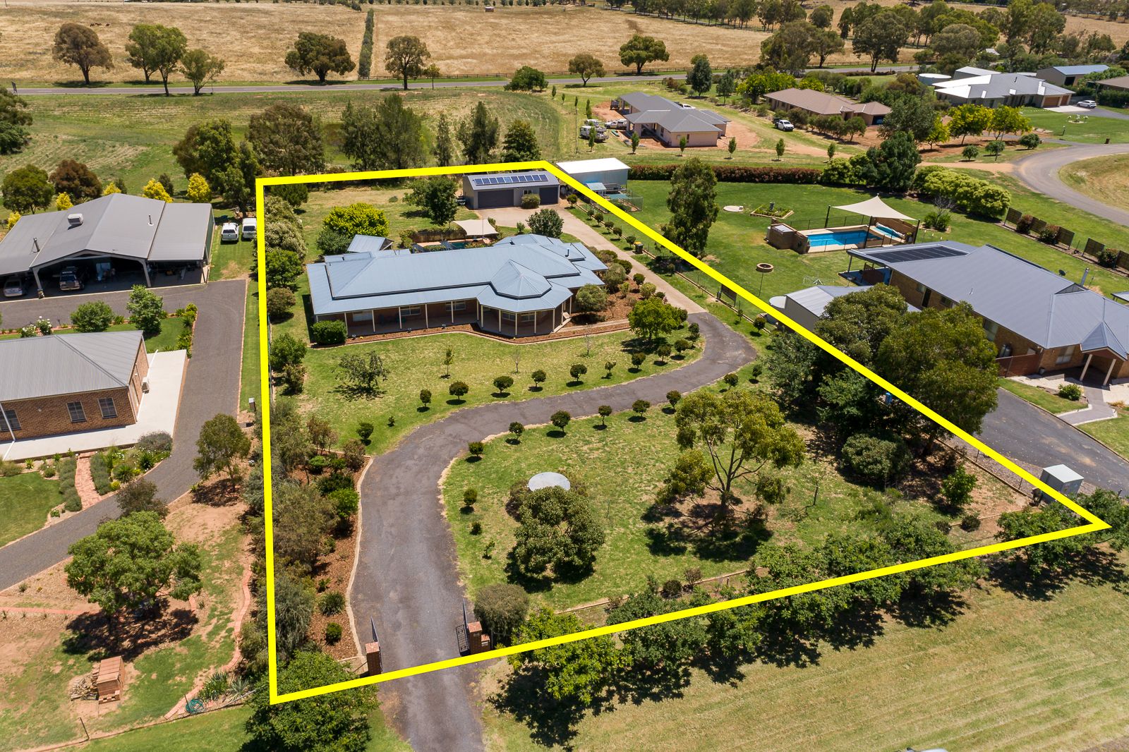 9 Shepherd Avenue, Cowra NSW 2794, Image 0