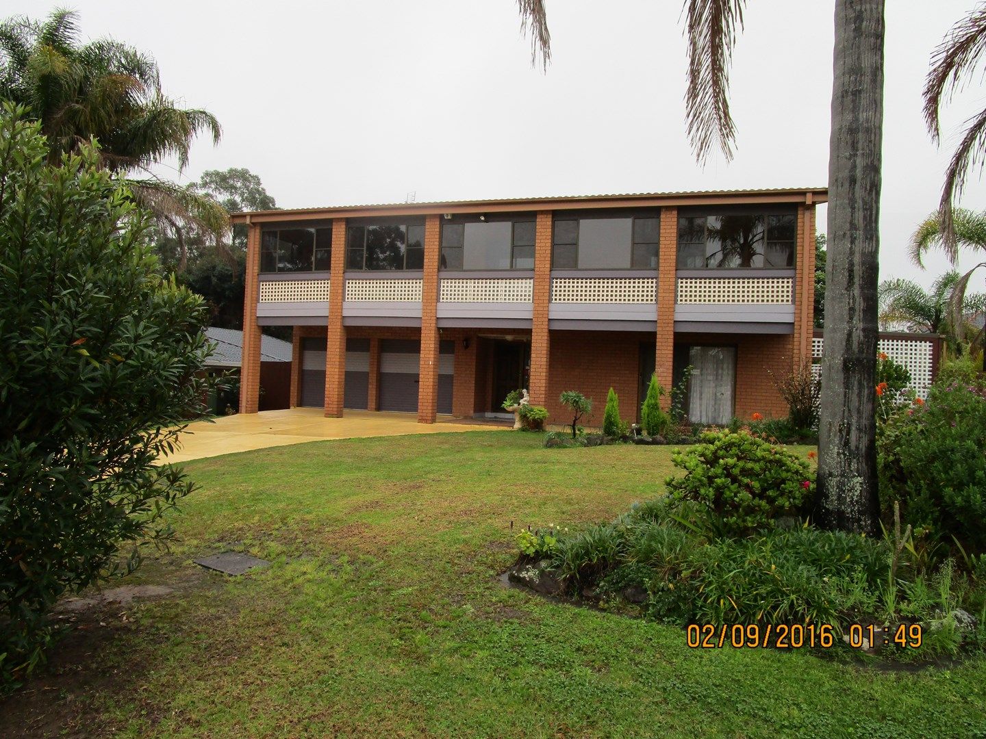 1 Keswick Drive, Lake Haven Property History & Address Research Domain