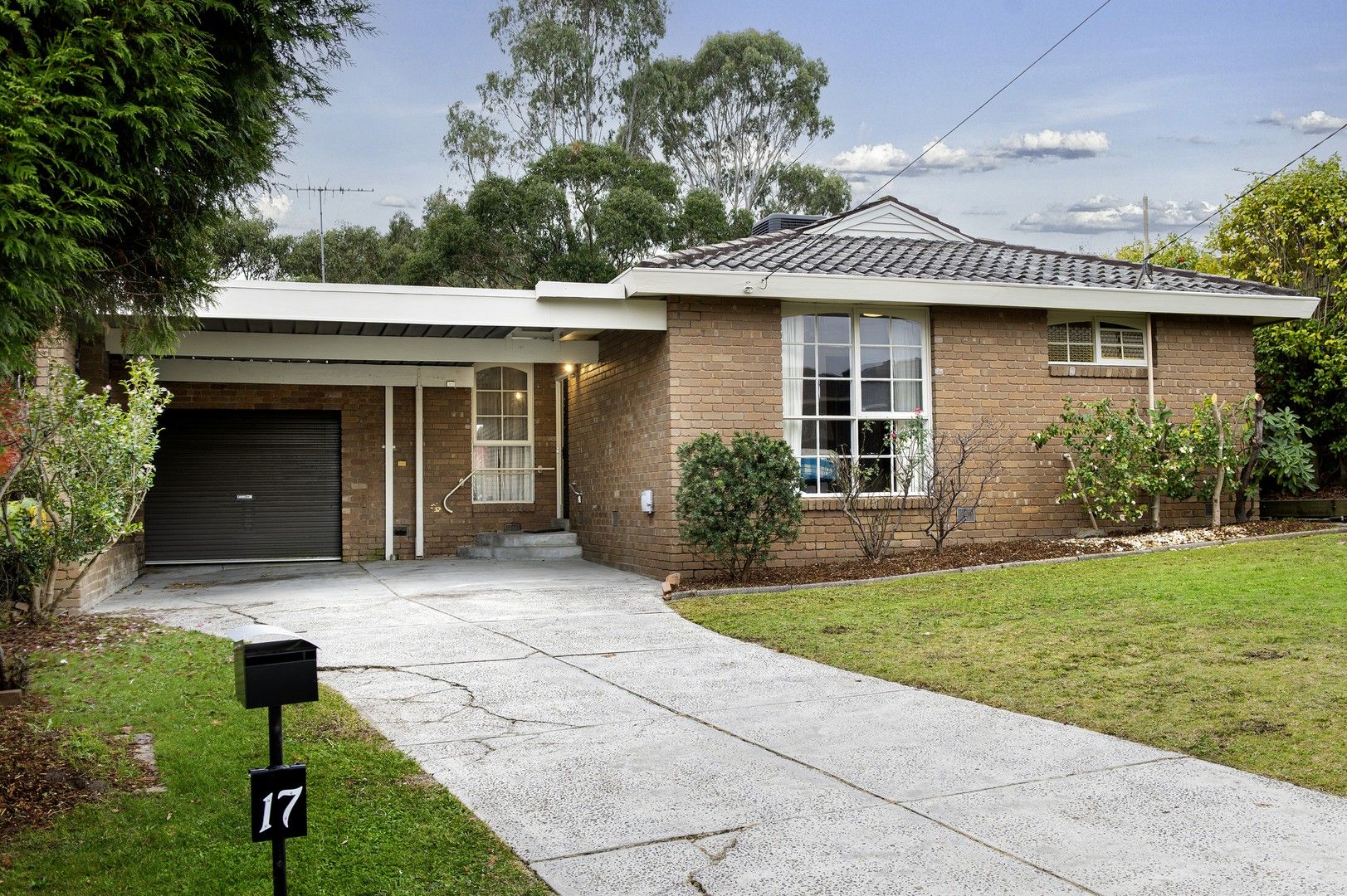 17 Grevillea Road, Doncaster East VIC 3109, Image 0