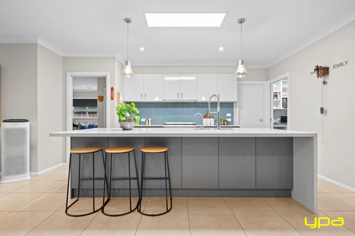 Additional image 2 of 11 Watford Avenue, Cranbourne West VIC 3977