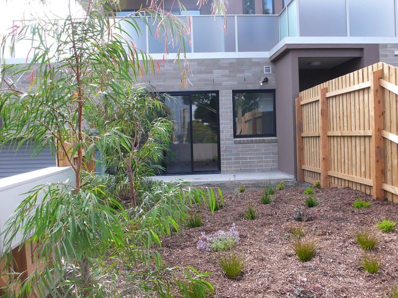 2 bedrooms Apartment / Unit / Flat in 8/473 Warrigal Road ASHWOOD VIC, 3147