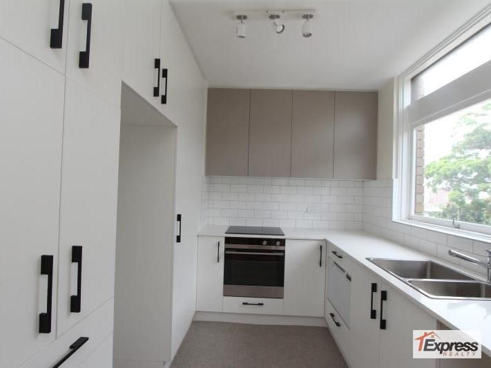 2 bedrooms Apartment / Unit / Flat in 4/361 Bronte Road BRONTE NSW, 2024