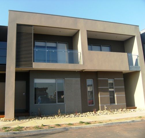 3 bedrooms House in 35 Marine Parade CAROLINE SPRINGS VIC, 3023