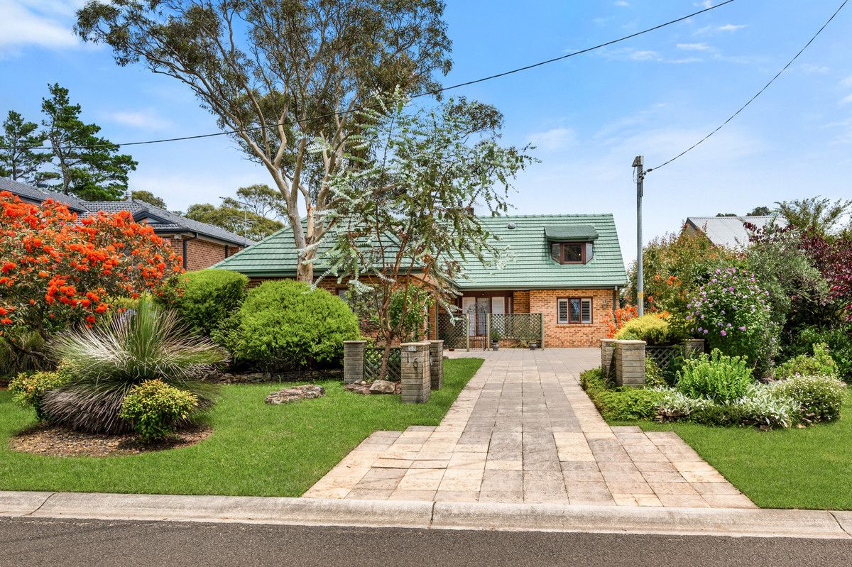 16 Lamartine Avenue, Wentworth Falls NSW 2782, Image 0