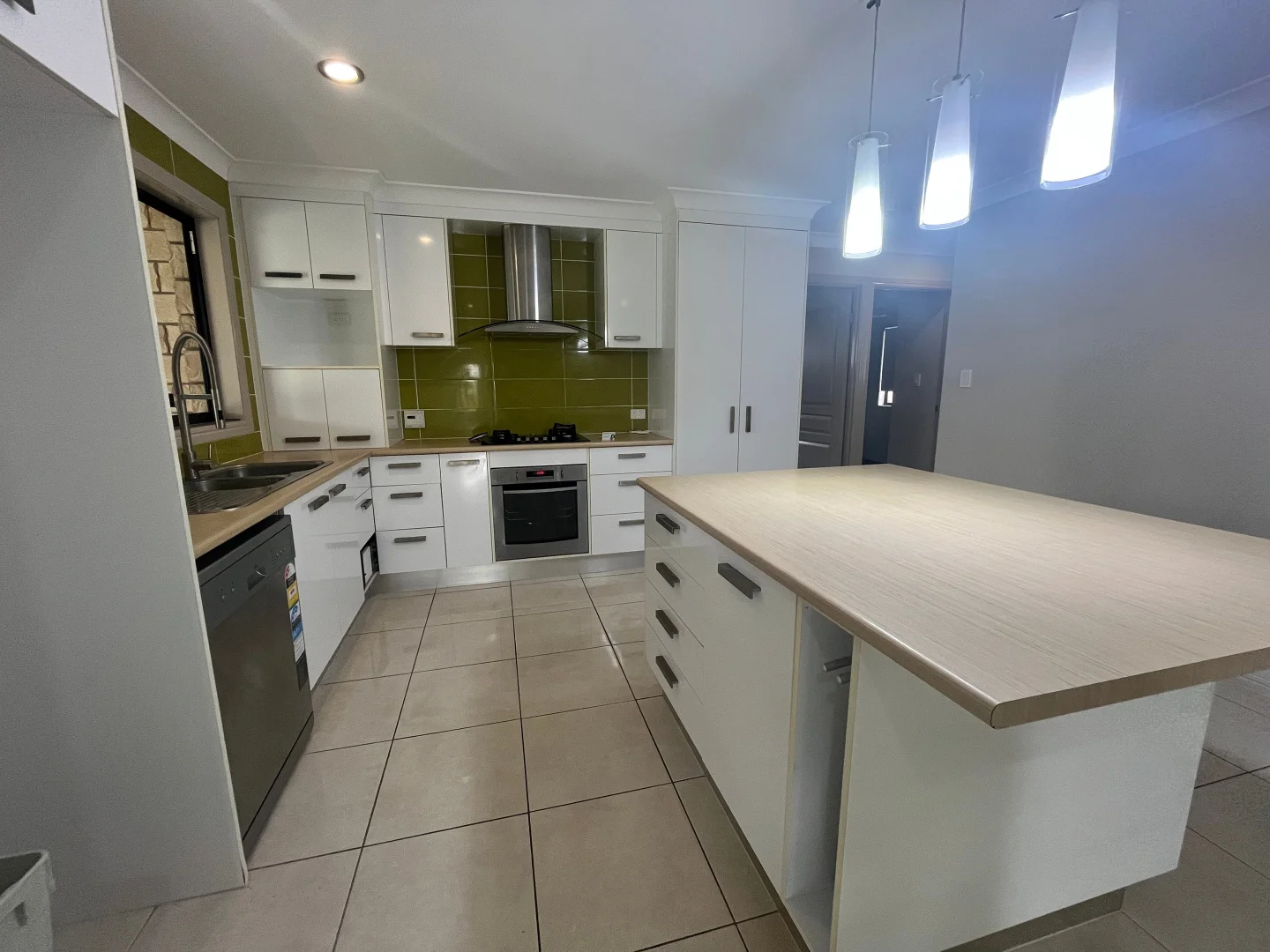 Additional image 4 of 8 Tasman Court, Gracemere QLD 4702