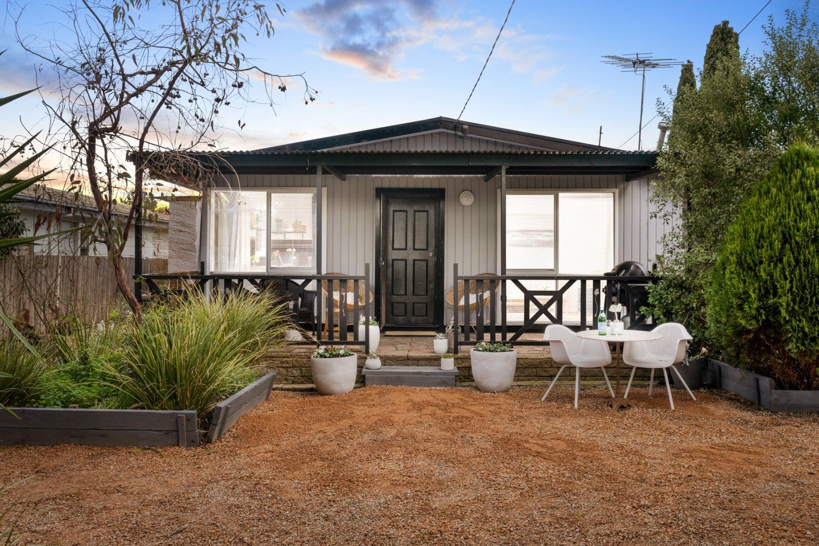 3 bedrooms House in 204 Newcombe Street PORTARLINGTON VIC, 3223