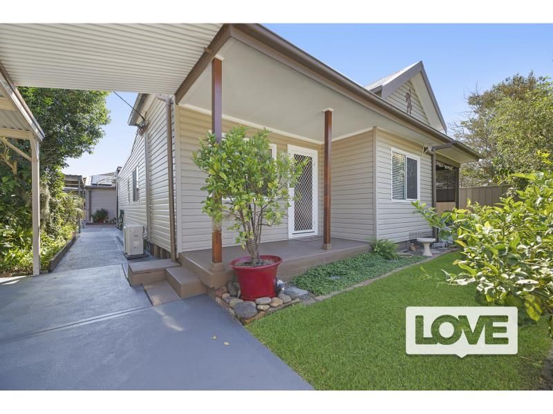 2 bedrooms House in 5 Fourth Street CARDIFF SOUTH NSW, 2285