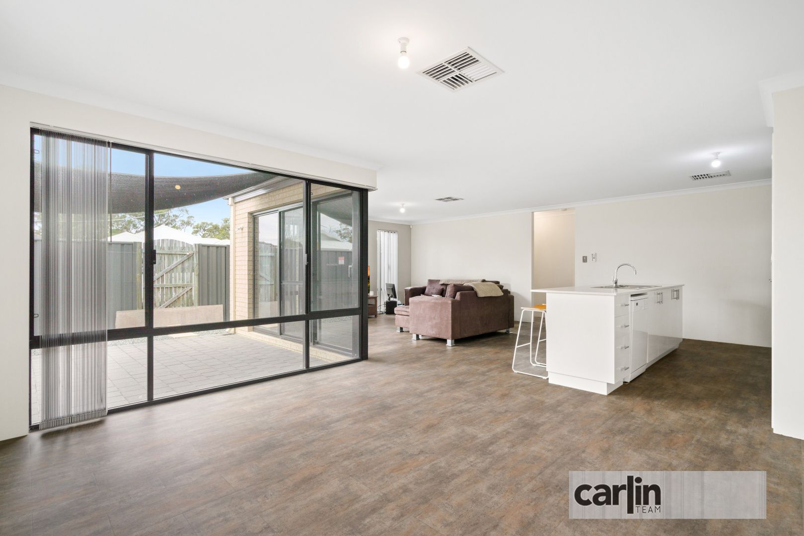 11 Clarendon Circuit, Lakelands WA 6180, Image 2