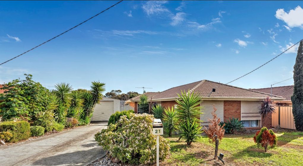 3 bedrooms House in 21 Kerrison Avenue ST ALBANS VIC, 3021