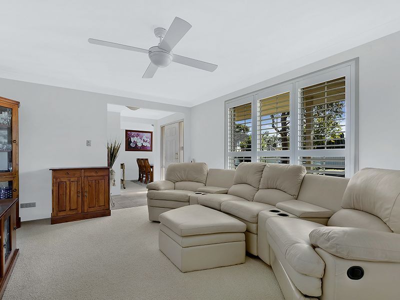 6 Monarch Drive, HAMLYN TERRACE NSW 2259, Image 2