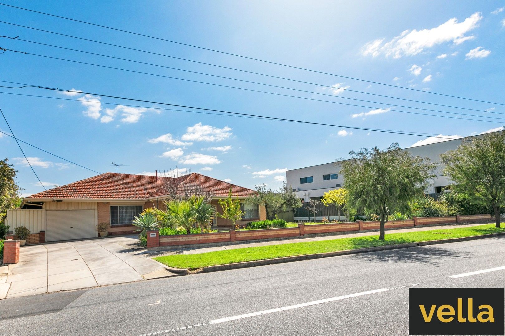 4 bedrooms House in 11 Clairville Road CAMPBELLTOWN SA, 5074