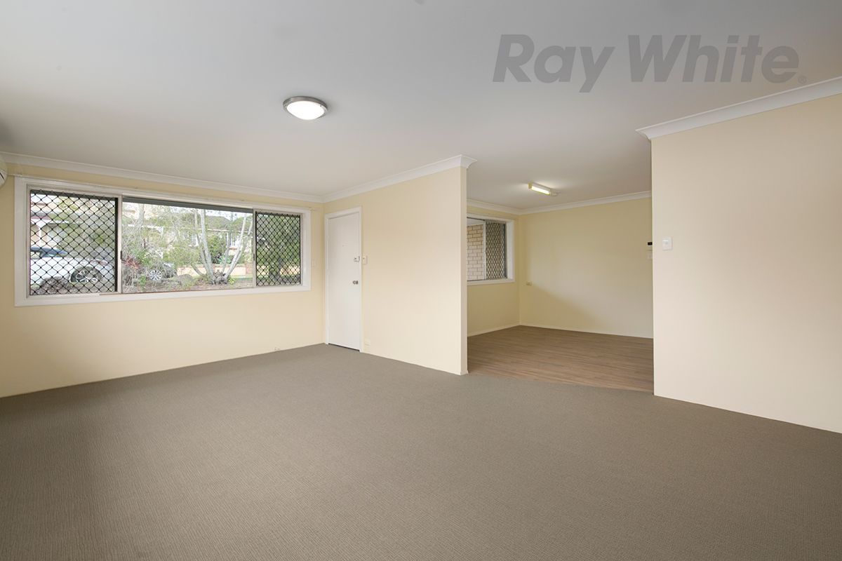 5 Kentlyn Street, Eight Mile Plains QLD 4113 House For Rent 600