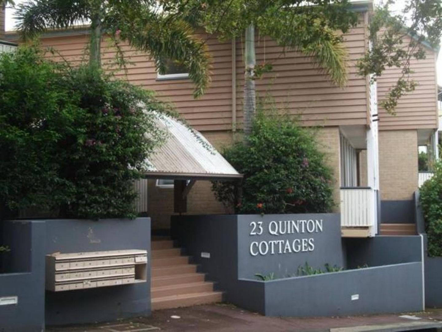 2/23 Quinton Street, Kangaroo Point QLD 4169, Image 1