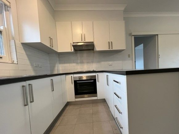 2 bedrooms Apartment / Unit / Flat in 13/6-10 West St HURSTVILLE NSW, 2220