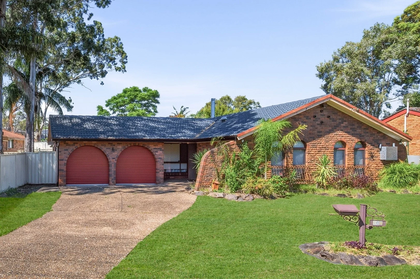 206 Railway Parade, Macquarie Fields NSW 2564