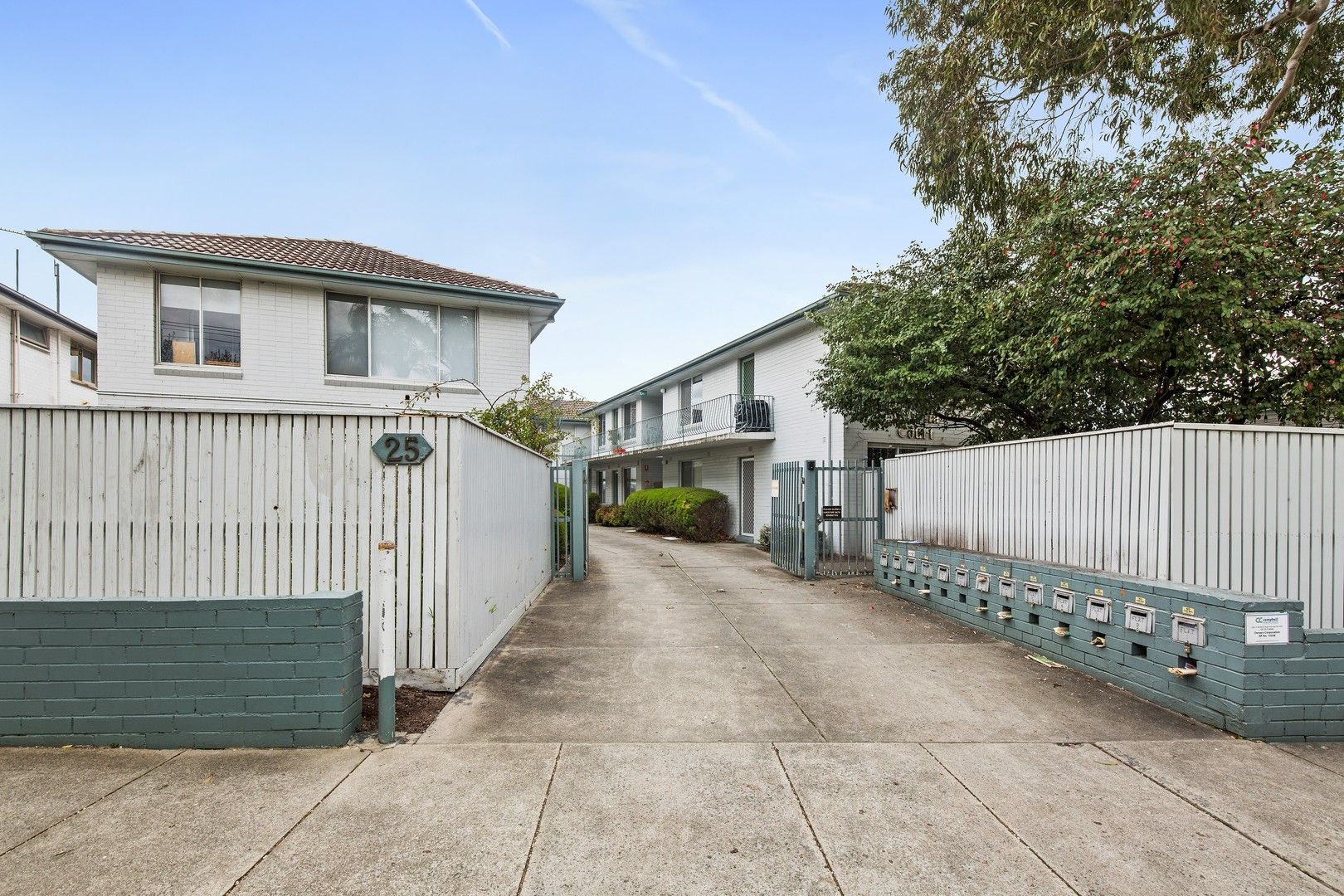1 bedrooms Apartment / Unit / Flat in 11/25 Rosella Street MURRUMBEENA VIC, 3163
