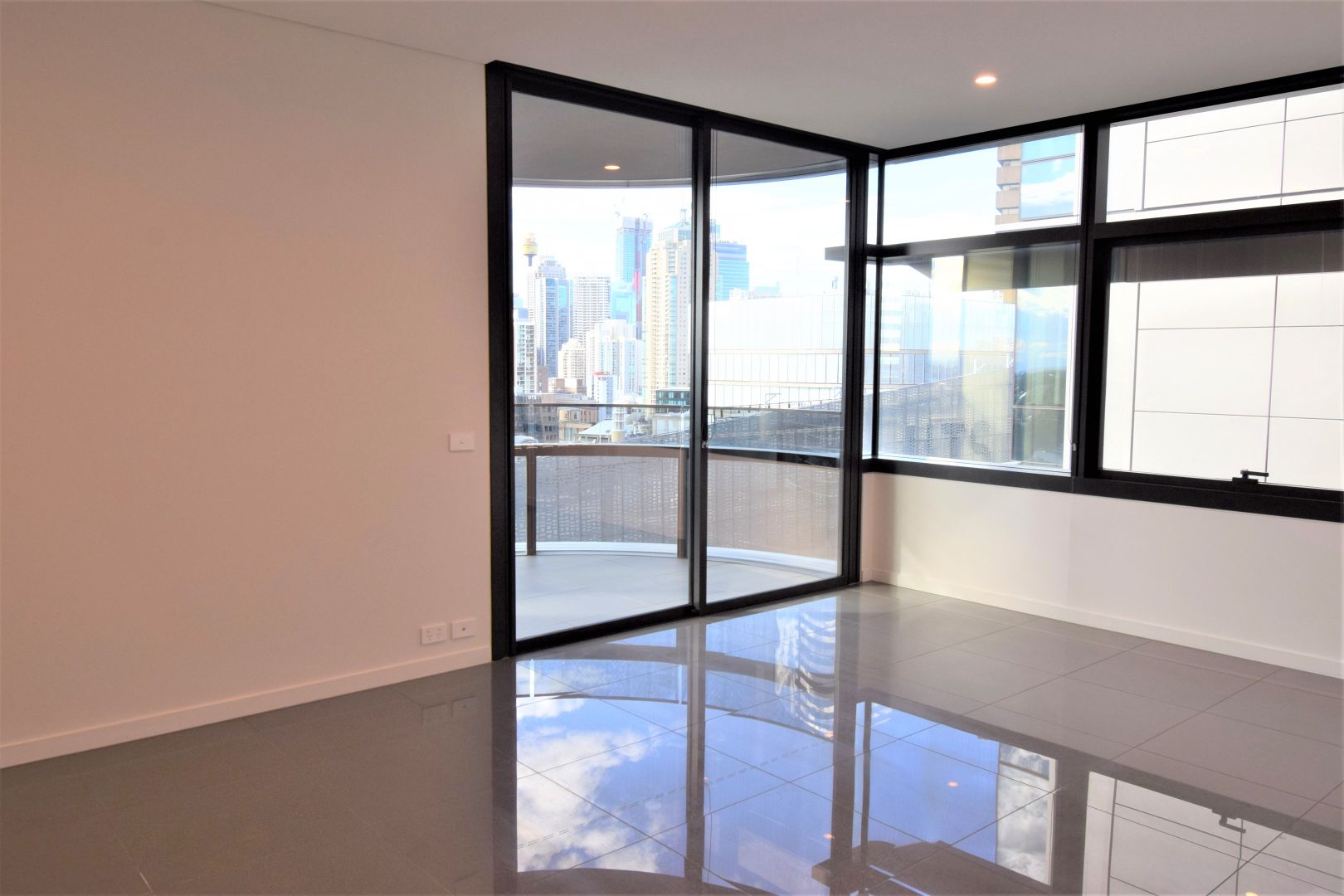1708/2 Central Park Ave, Chippendale NSW 2008, Image 2