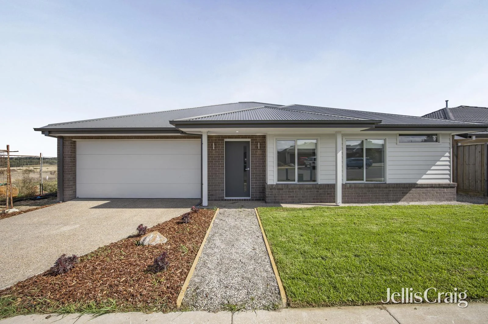 32 Invicta Drive, Smythes Creek VIC 3351