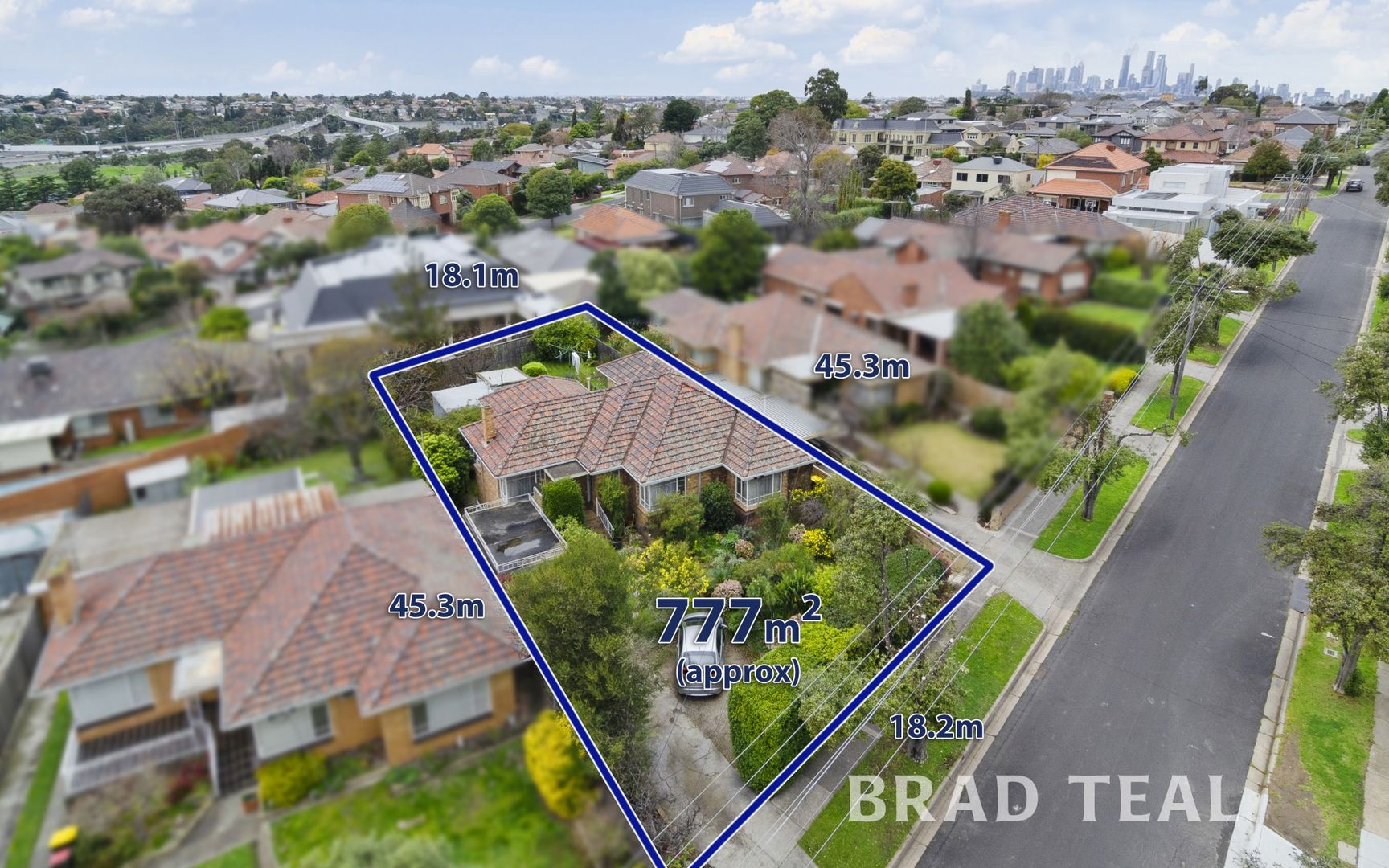 30 Glenview Road, Strathmore VIC 3041, Image 2