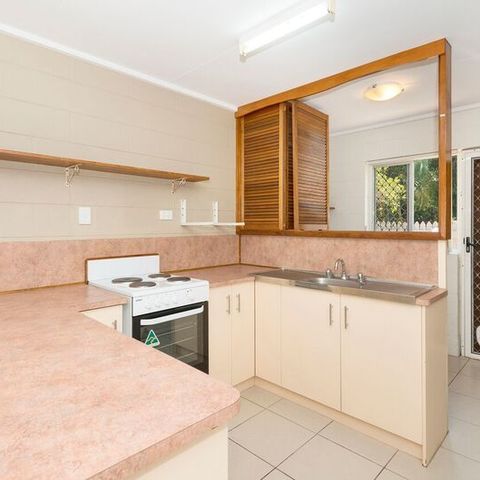 5/13 Cowley Street, West End QLD 4810, Image 1