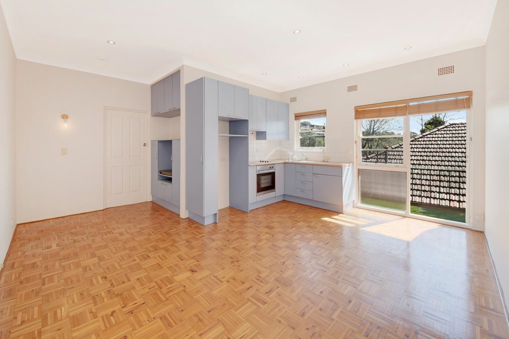 1 bedrooms Apartment / Unit / Flat in 10/44 Grasmere Road CREMORNE NSW, 2090