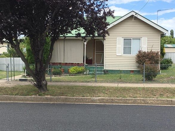 34 Frape Street, Blayney NSW 2799