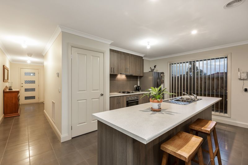 1 Fescue Place, Brookfield VIC 3338, Image 1