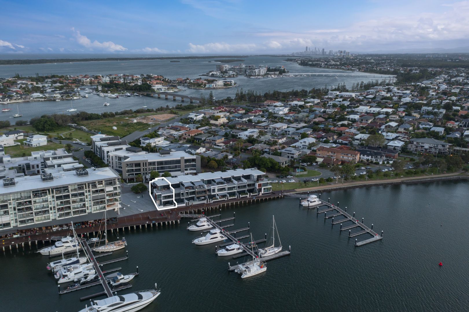 10/2 Marina Promenade, Paradise Point QLD 4216, Image 1