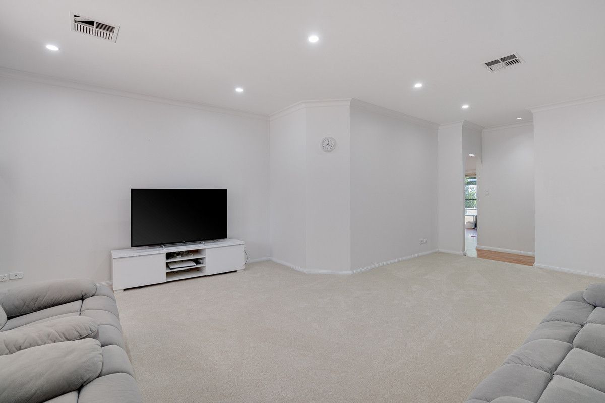 1 Greenfinch Place, Mawson Lakes SA 5095, Image 2