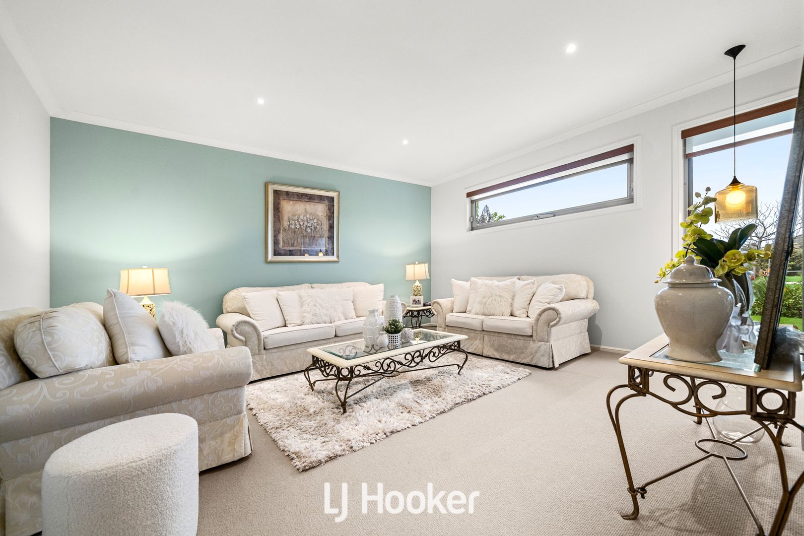 38 Flowerbloom Crescent, Clyde North VIC 3978, Image 1