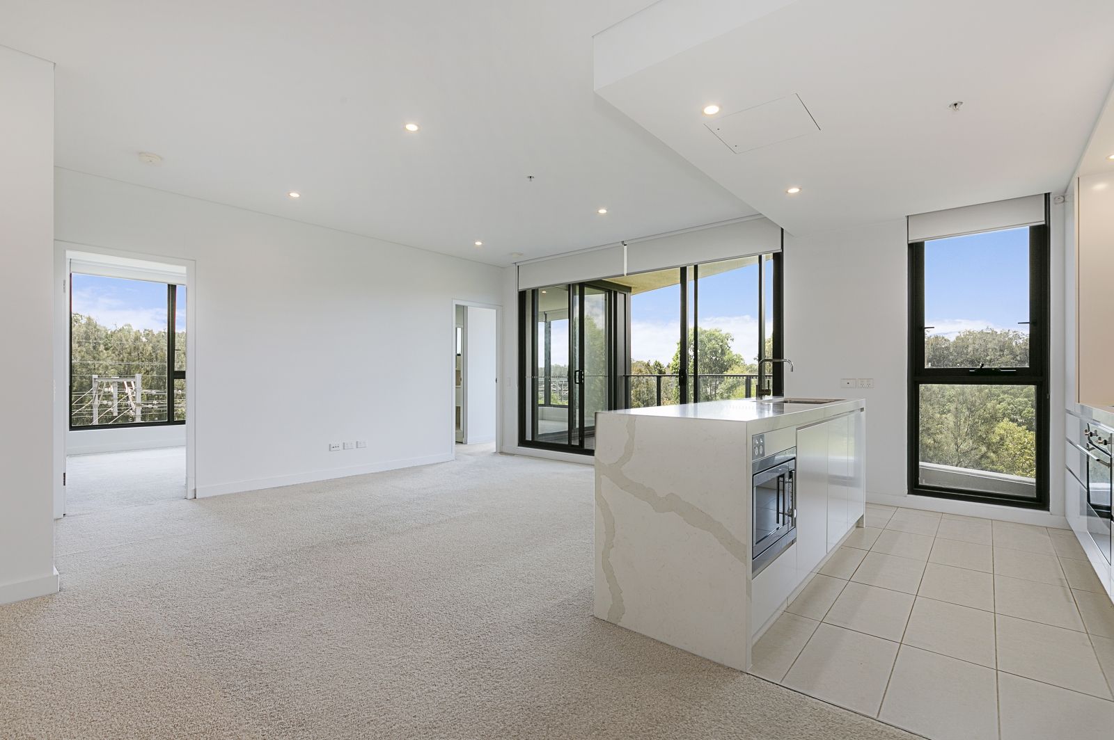 2 bedrooms Apartment / Unit / Flat in 215/20 Chisholm Street WOLLI CREEK NSW, 2205