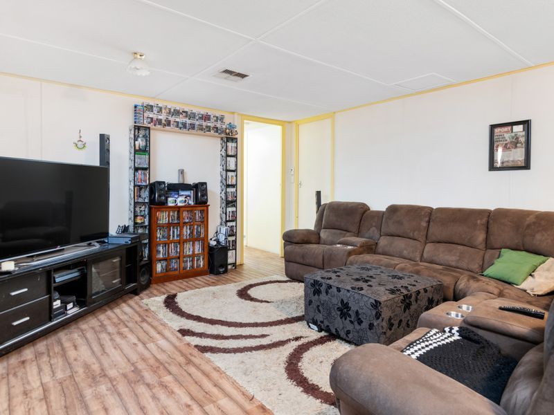 36 Sturt Pea Crescent, Kambalda West WA 6442, Image 2