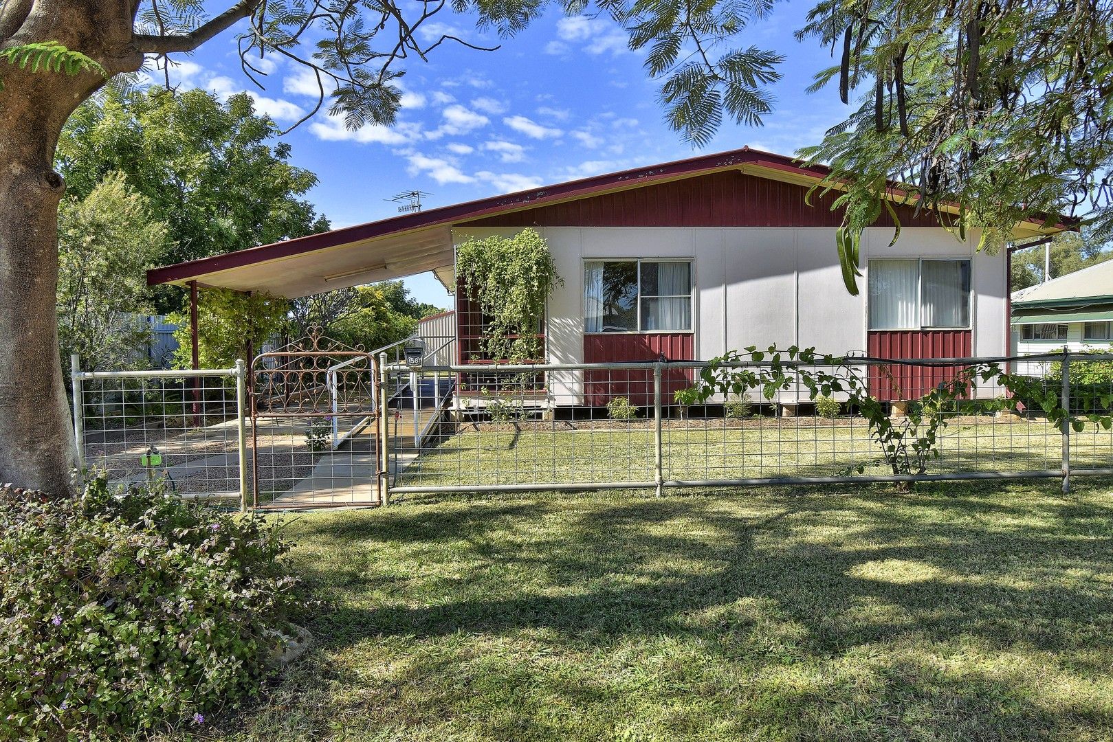 4 bedrooms House in 156 IBIS STREET LONGREACH QLD, 4730