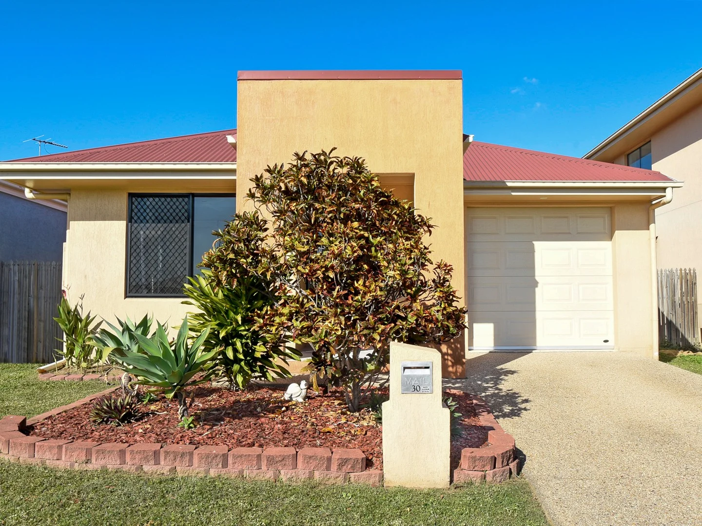 30 Laurie Motti Parade, Kirwan QLD 4817