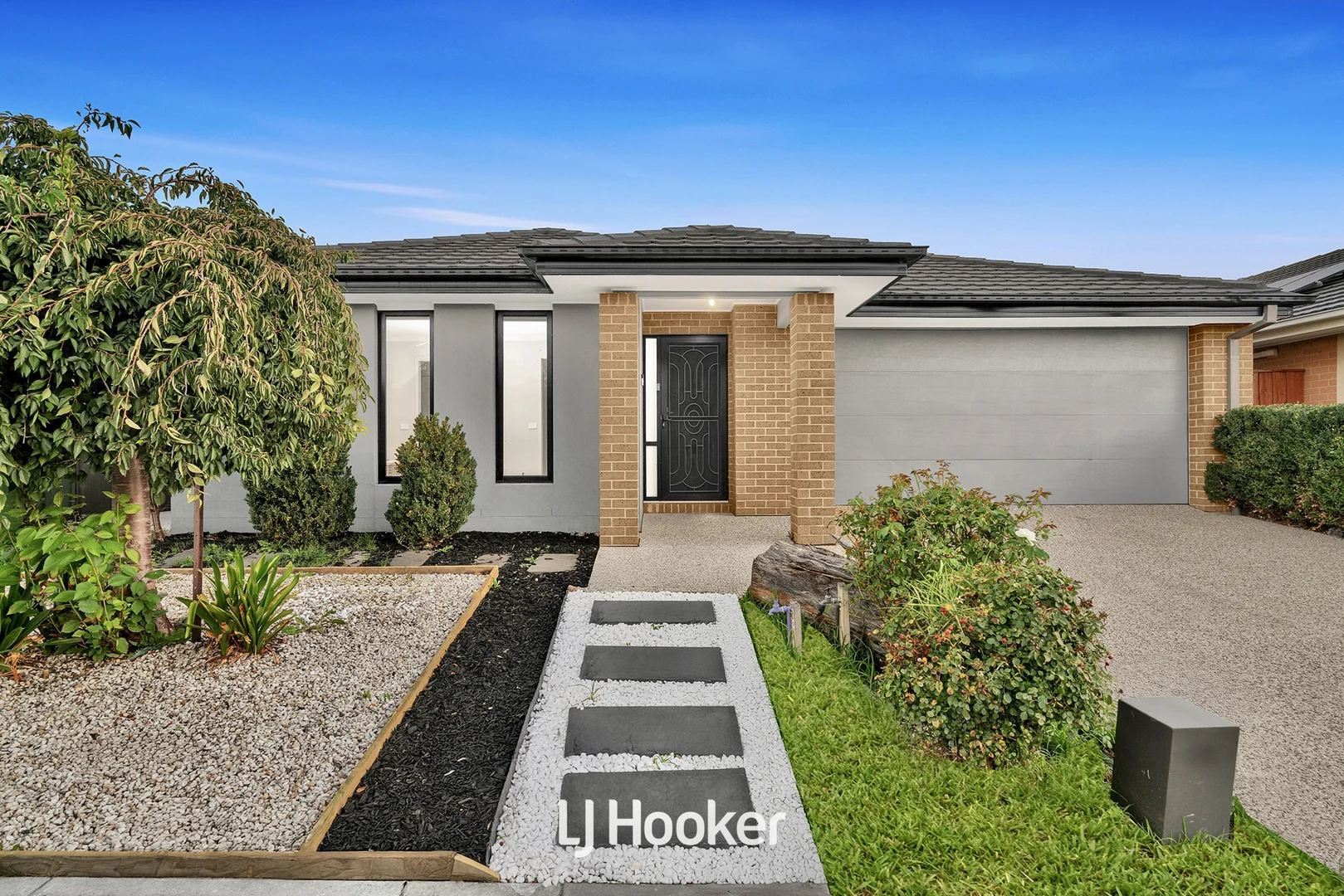 Additional image 2 of 24 St Gwinear Lane, Cranbourne North VIC 3977
