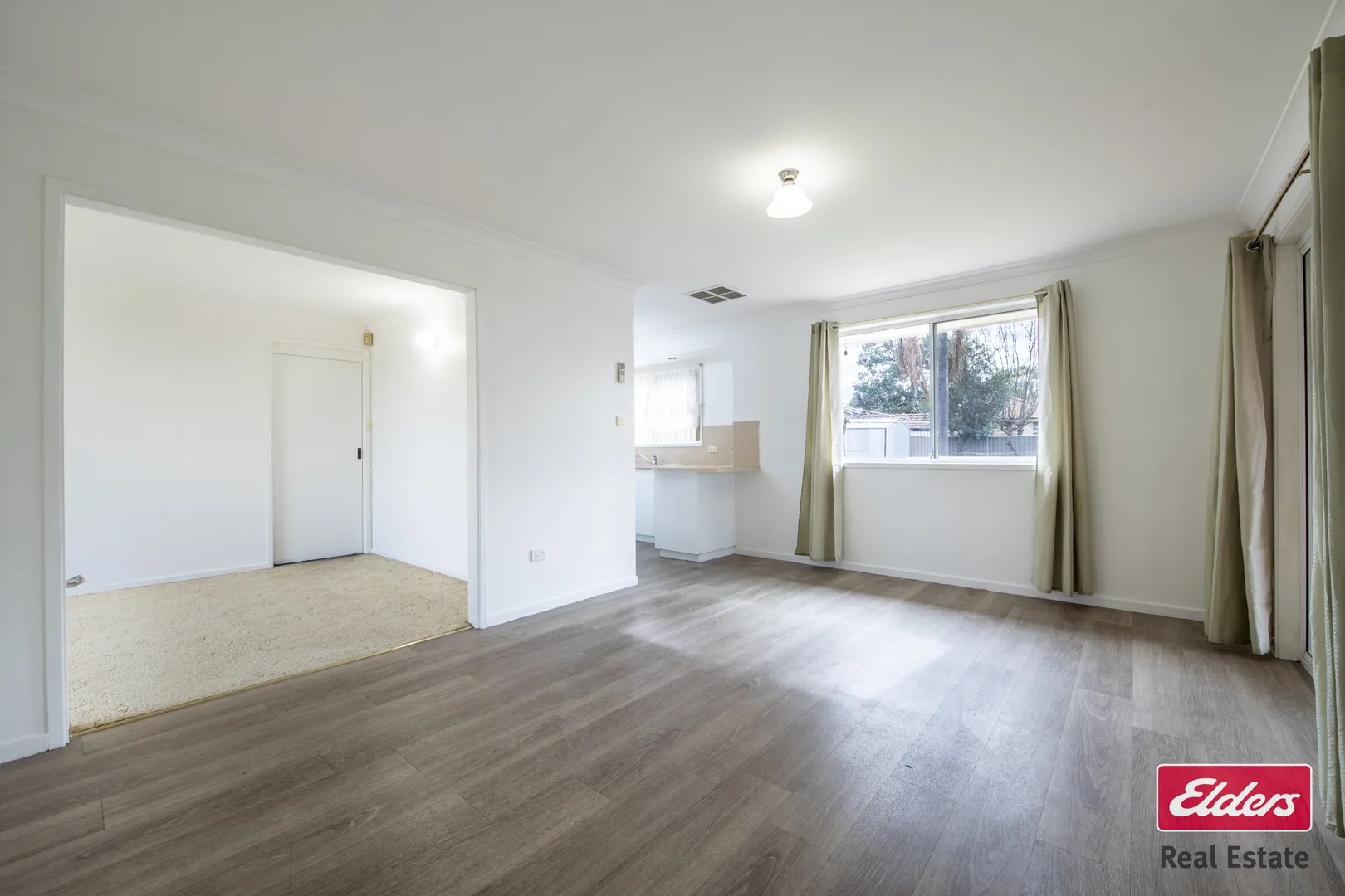 House in Dubbo, Churchill Gardens - More