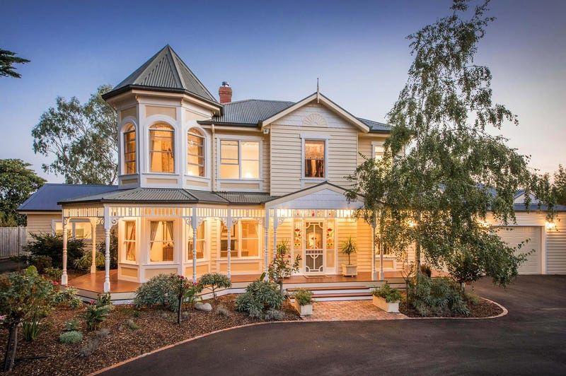 5 bedrooms House in 167-169 Greaves Road NARRE WARREN SOUTH VIC, 3805