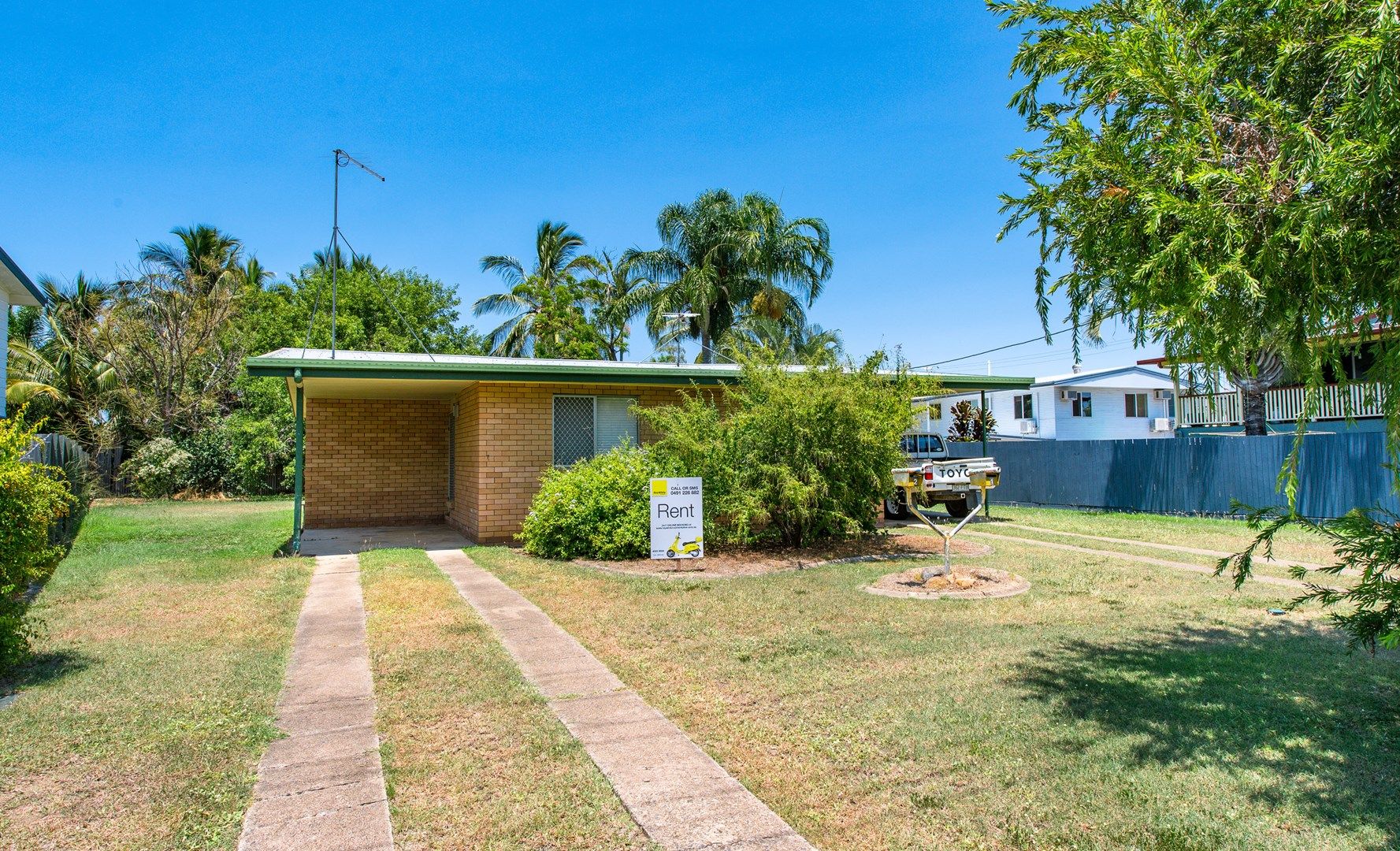 2/33 Stenlake Avenue, Kawana QLD 4701, Image 0