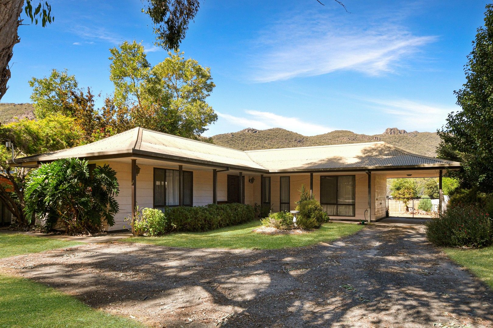 24 Heath St, Halls Gap VIC 3381, Image 0