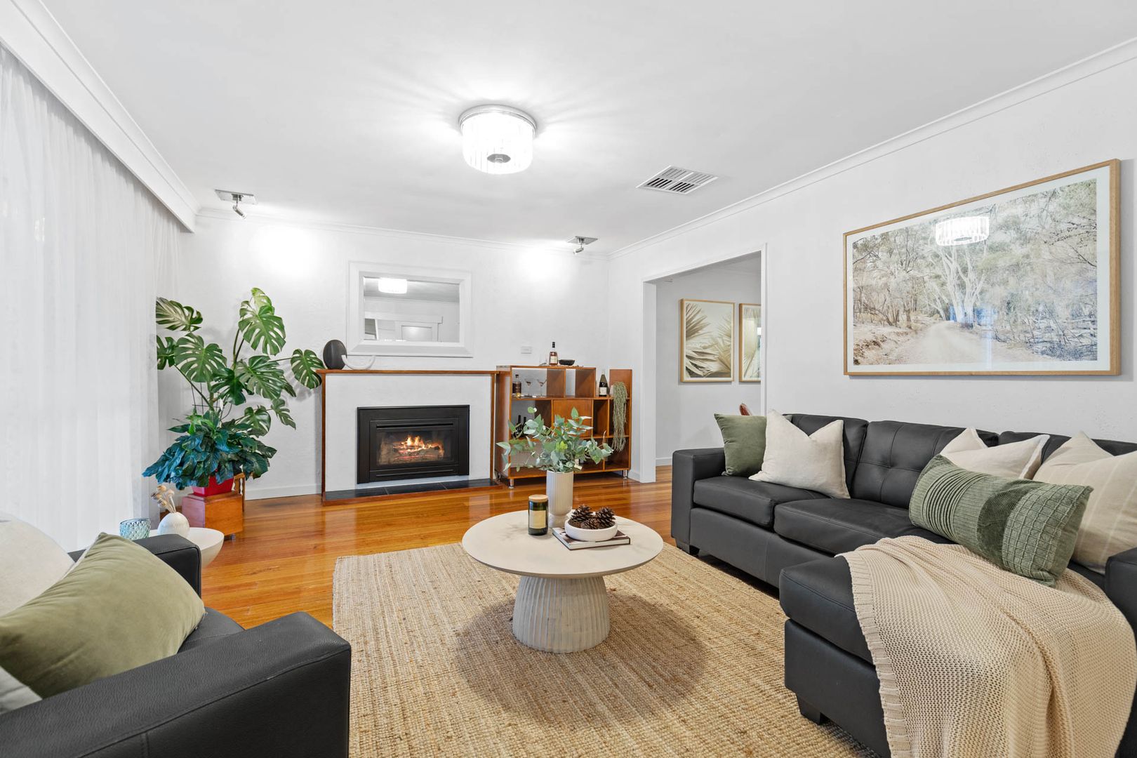 25 Gladesville Drive, Bentleigh East VIC 3165, Image 2