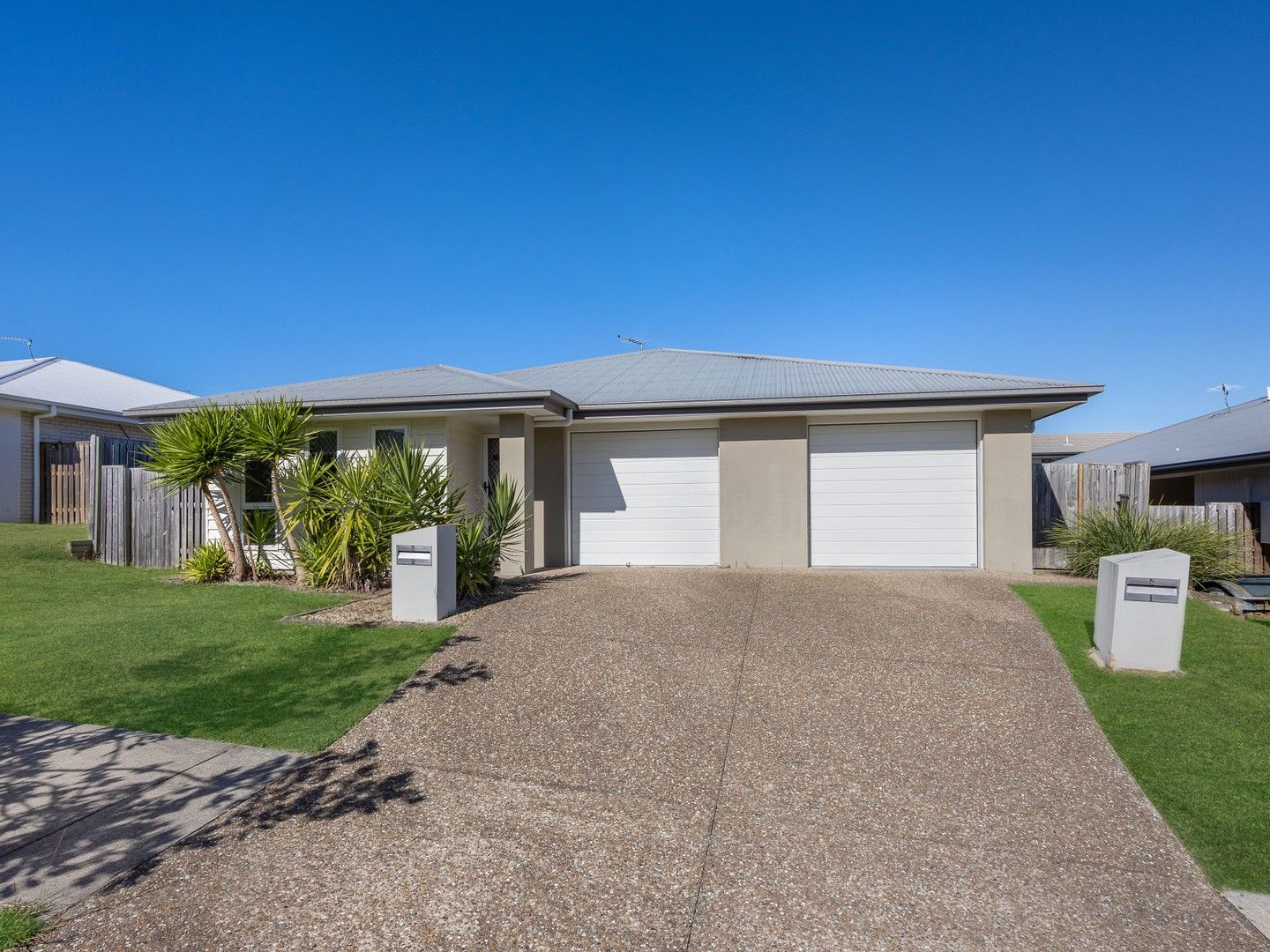 1 & 2/5 Melville Drive, Brassall QLD 4305, Image 0