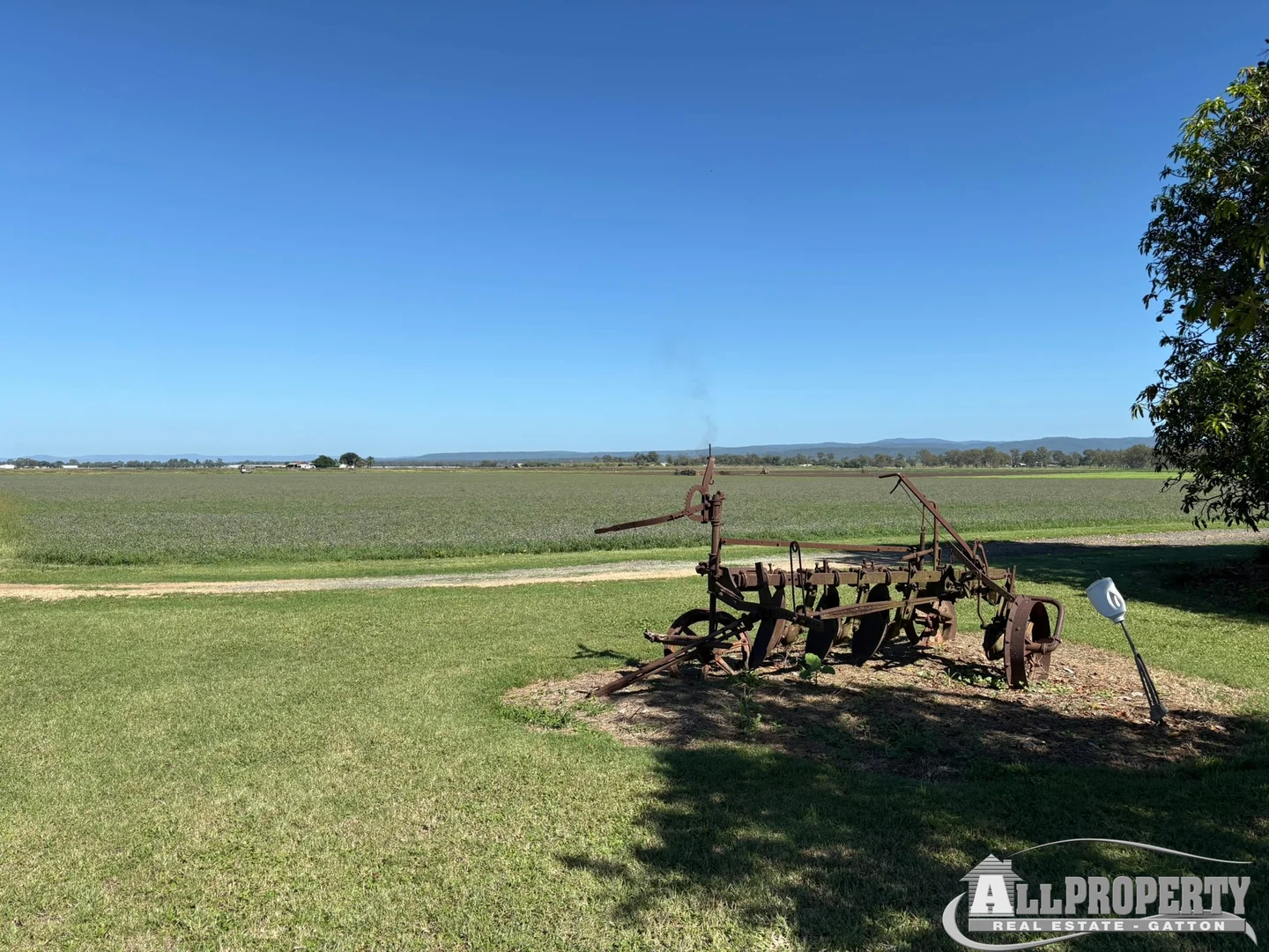 Additional image 13 of Lake Clarendon QLD 4343