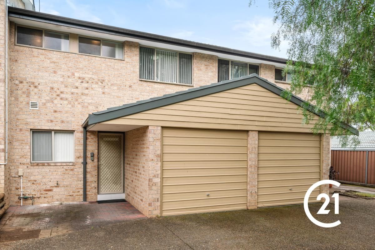 2/135 Rex Road, Georges Hall NSW 2198, Image 0