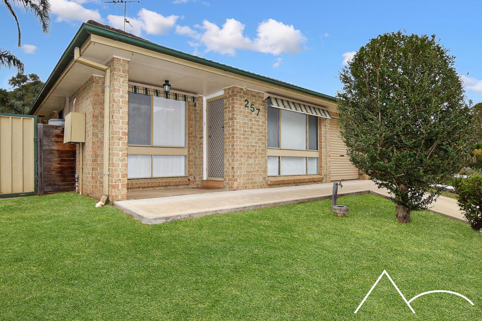257 Welling Drive, Mount Annan Property History & Address Research