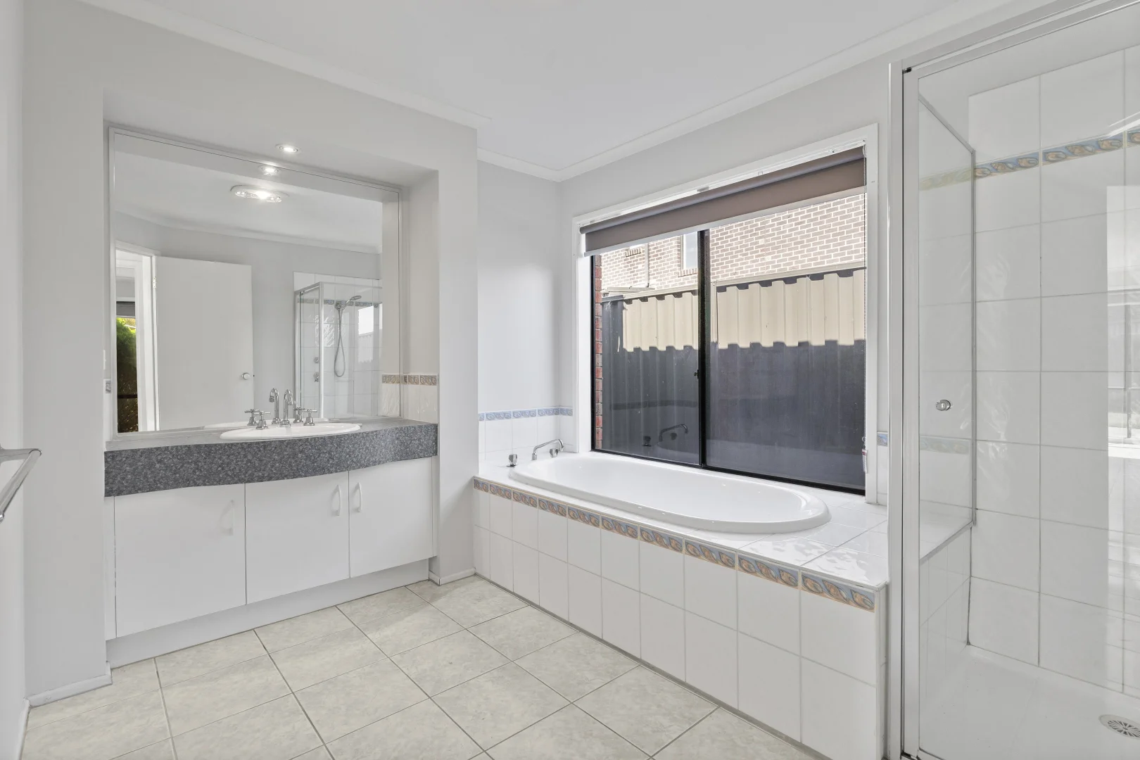 Additional image 14 of 27 Verona Drive, Taylors Lakes VIC 3038