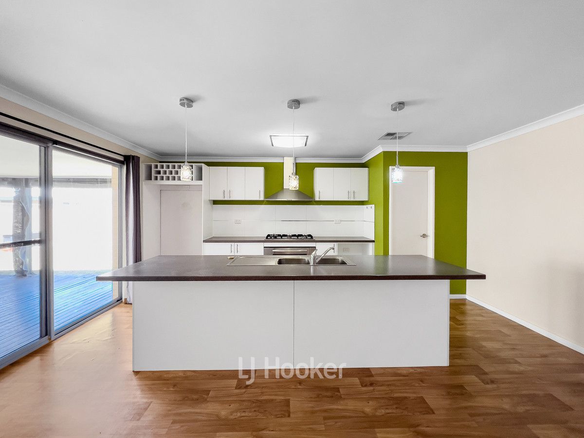 4 bedrooms House in 15 Waverley Road AUSTRALIND WA, 6233