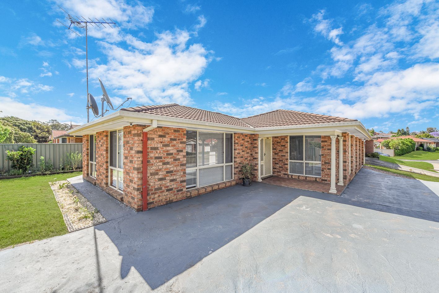 80 Central Park Drive, Bow Bowing Property History & Address Research