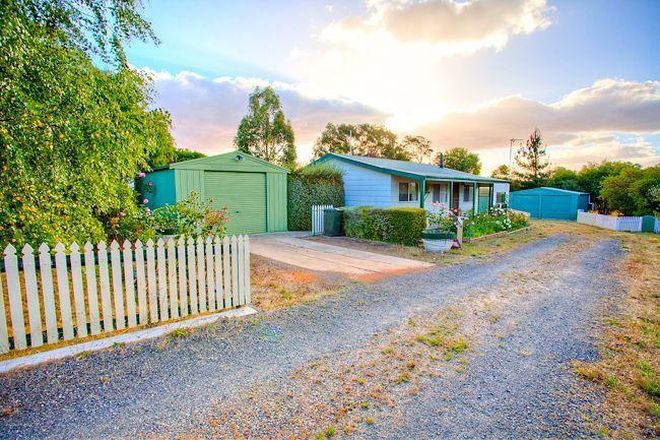 Picture of 68 Browns Road, SMYTHESDALE VIC 3351