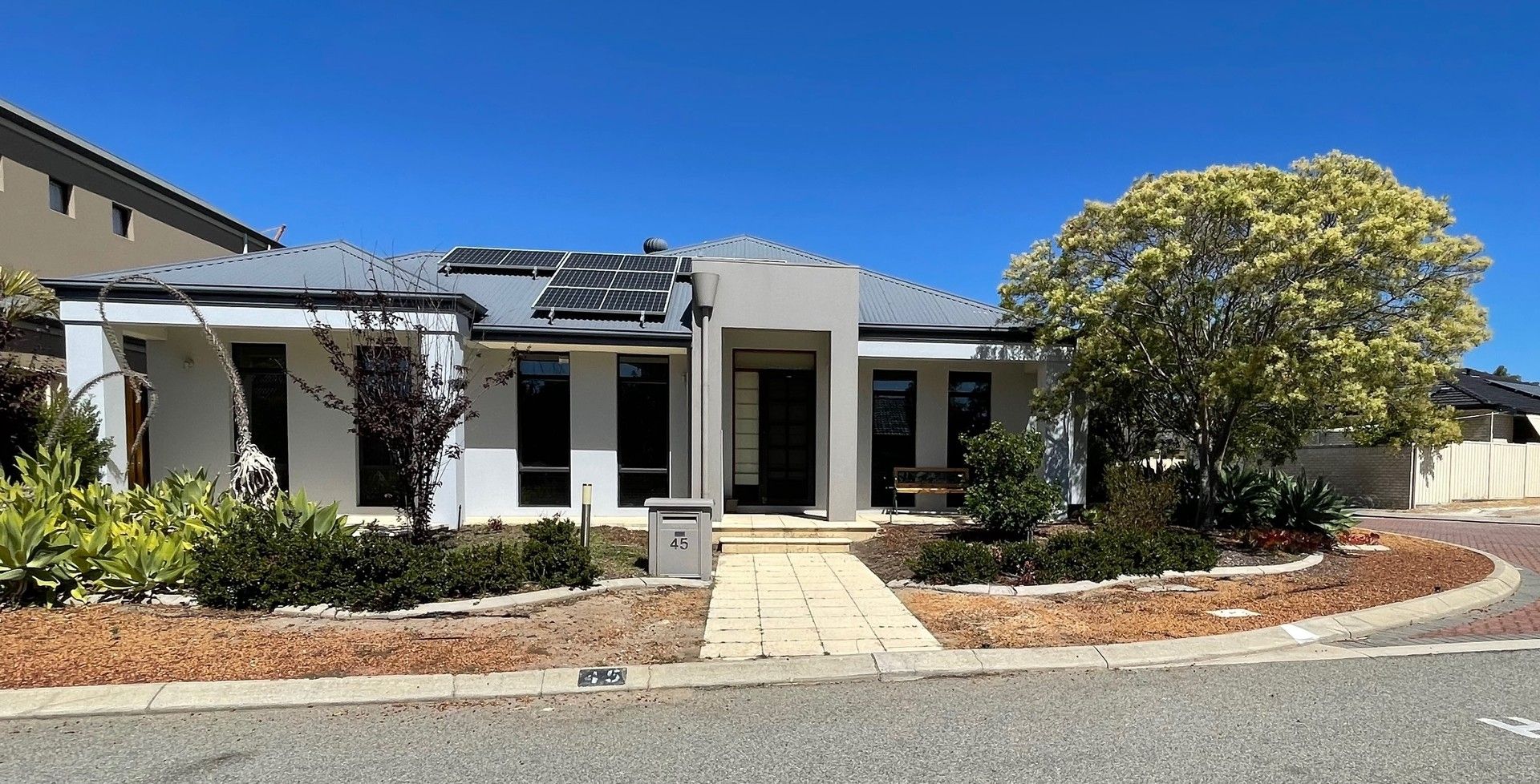 4 bedrooms House in 45 Talia Drive STIRLING WA, 6021